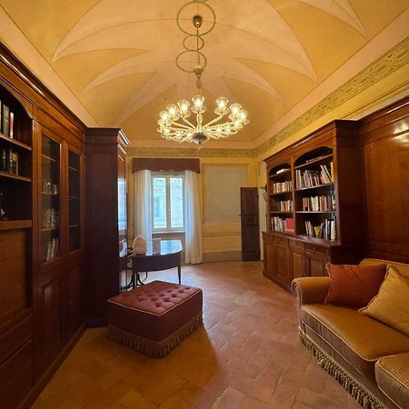 Urbino Apartments - Palazzo Paltroni Studio Dış mekan fotoğraf