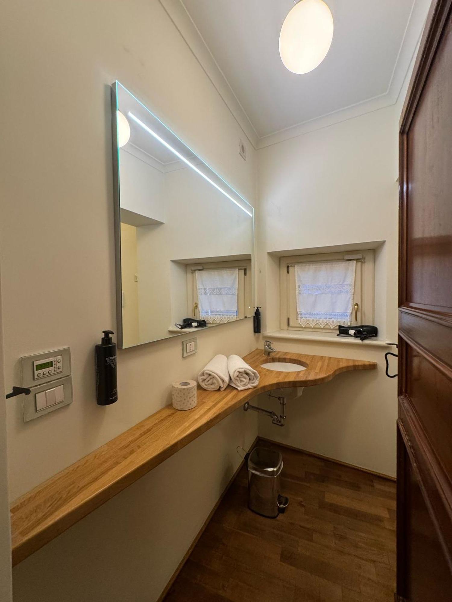 Urbino Apartments - Palazzo Paltroni Studio Dış mekan fotoğraf